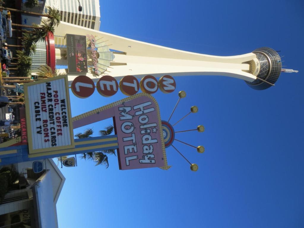 Enticing Stay At Strat Casino Strip Las Vegas Exterior photo